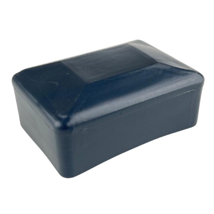 Plastmasas cepure metāla stabam 60x40 mm